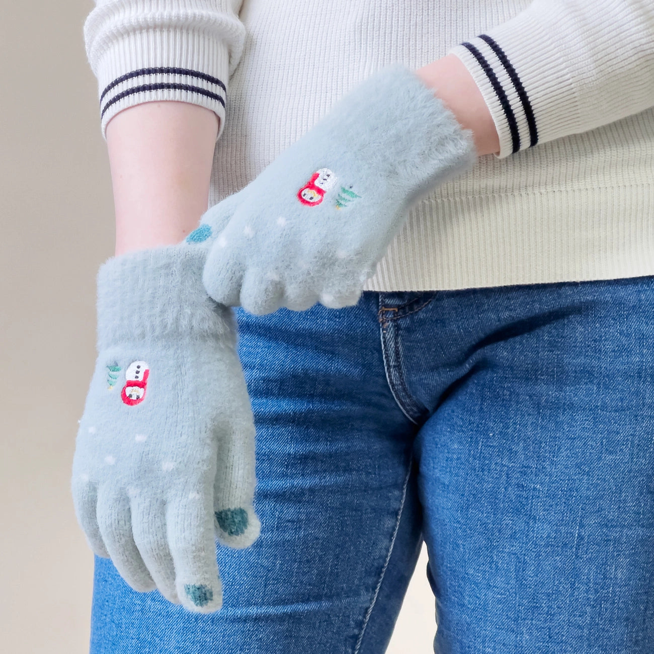Women's winter telephone gloves with a snowman and a Christmas tree - green_4