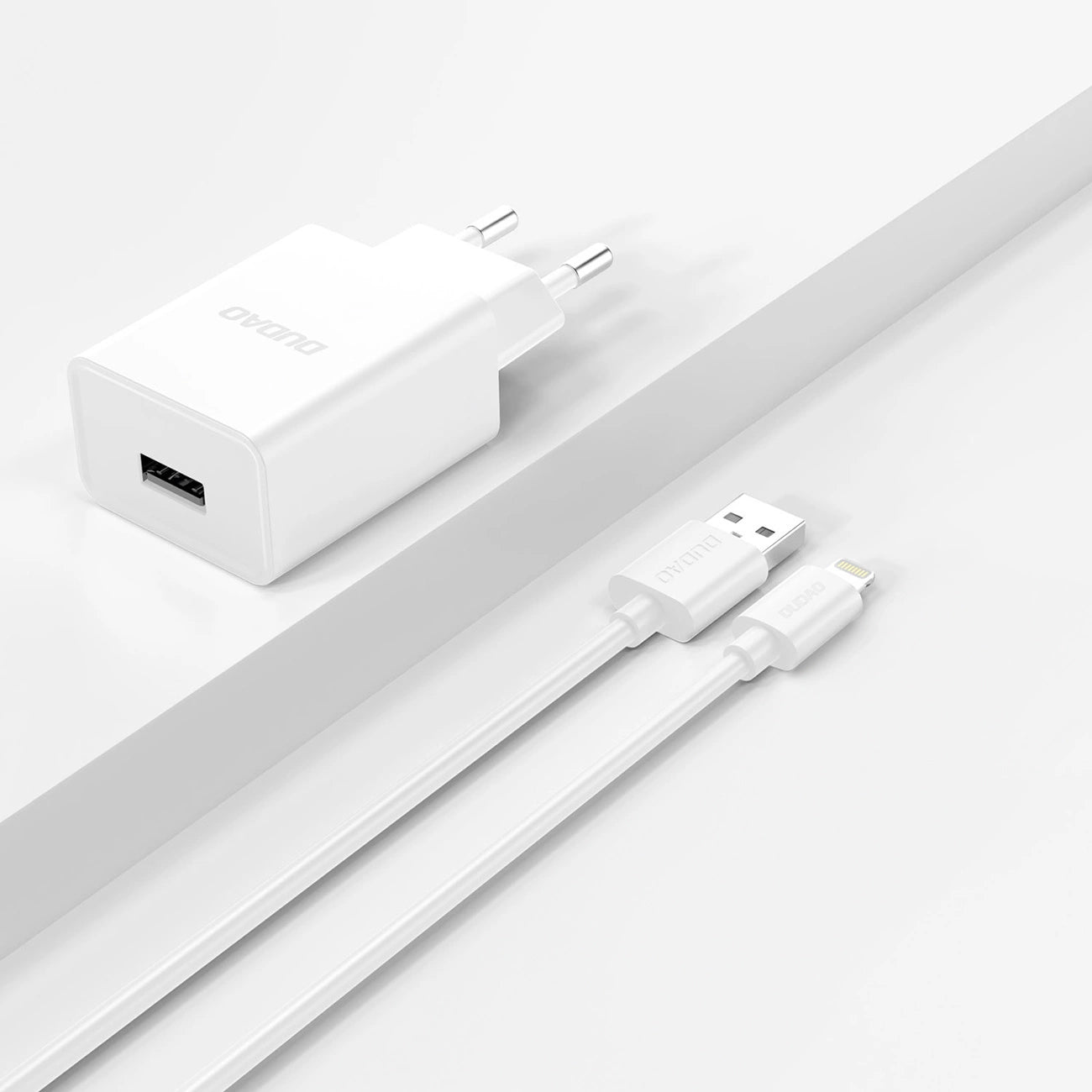 Dudao A4EU USB-A 2.1A wall charger - white + USB-A - Lightning cable_3