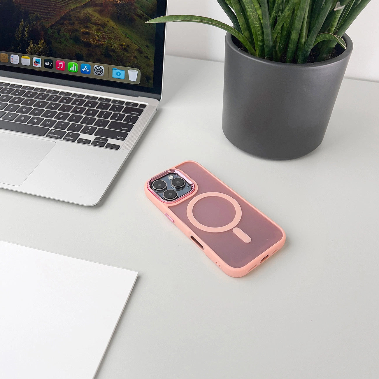 Magnetic Collection MagSafe iPhone 16 Pro Max Case - Pink_5