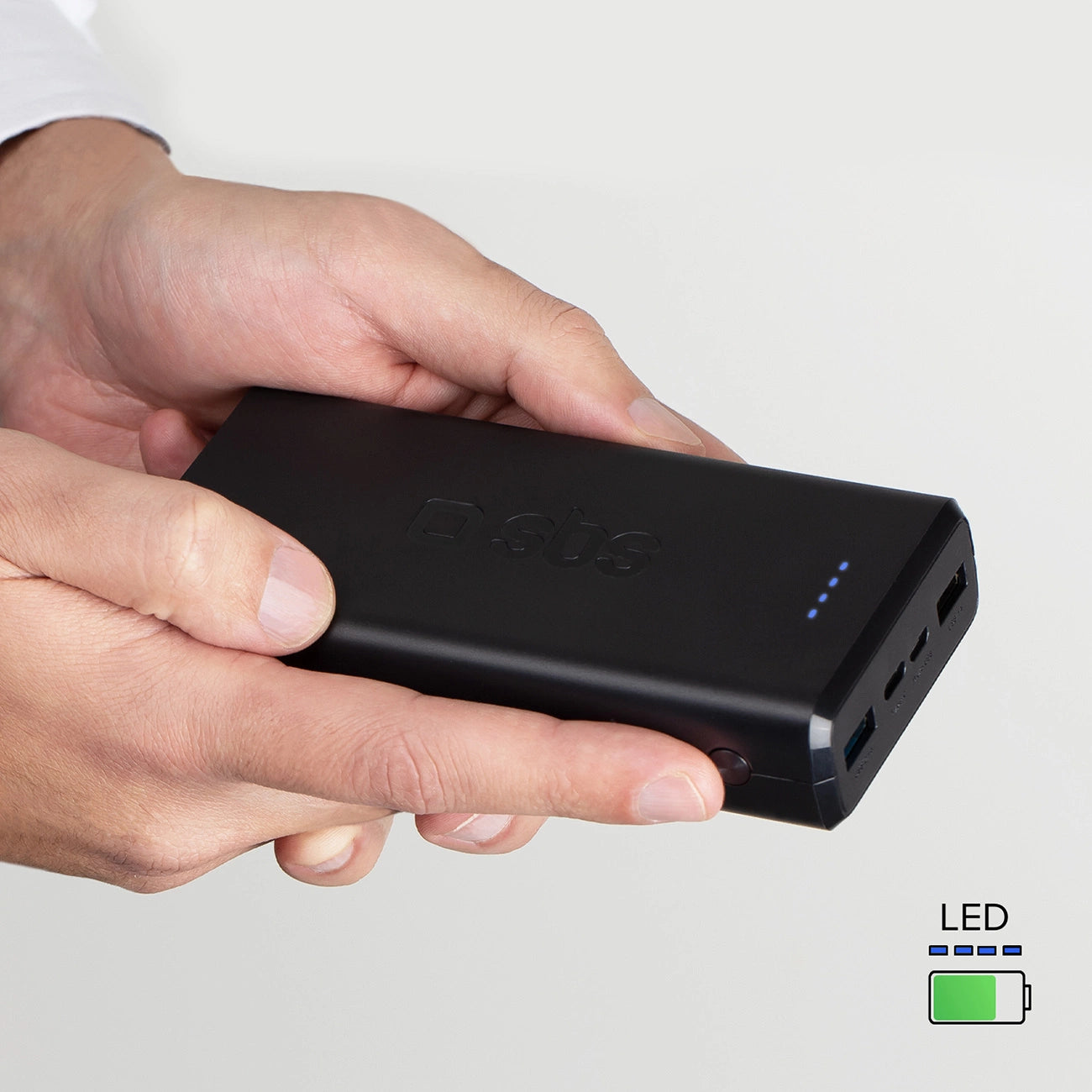 Fast charge power bank: 20,000 mAh, 2 USBs Black_5
