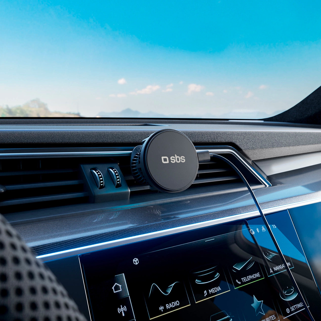 Smartphone holder with inductive charger SBS TESUPFANWIR15W 15W for air vent, with cooling - black_5