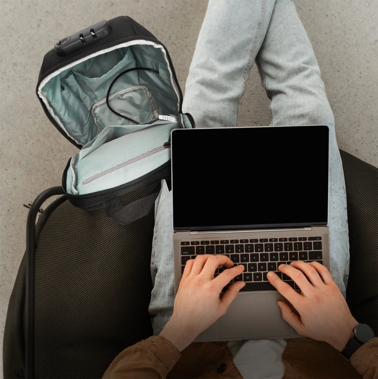 Wozinsky Premium Single Shoulder Anti-Theft City Backpack with Organizer and USB - Black_10