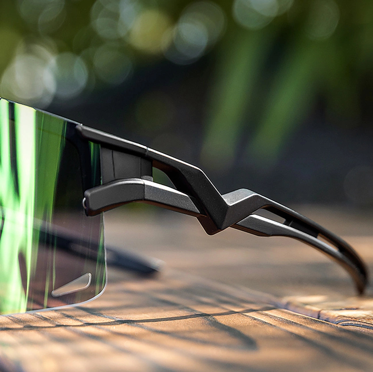 Rockbros Photochromic Cycling Glasses with UV Protection and Corrective Insert - Green_9