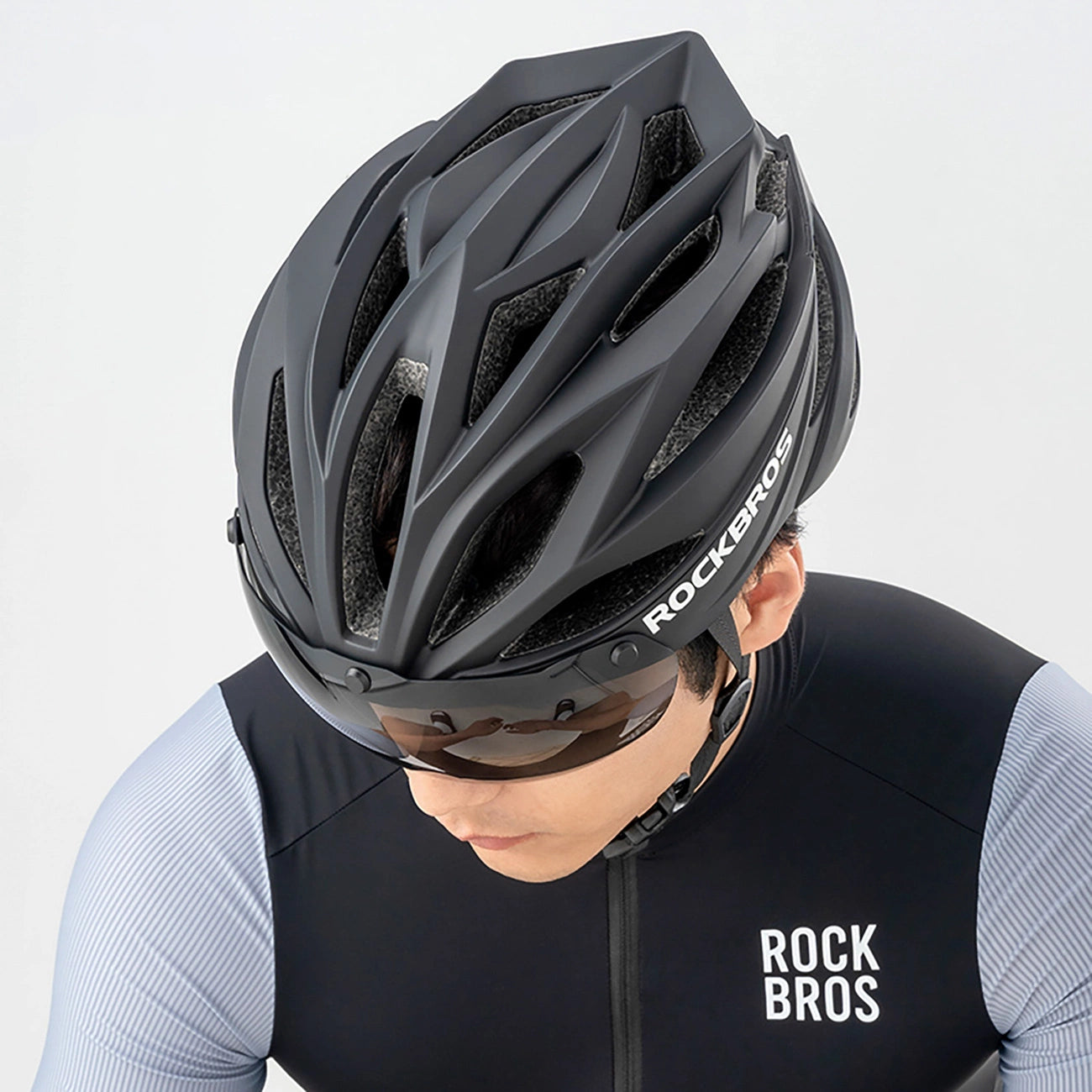 Rockbros Bike Helmet with Visor, Detachable UV Protective Goggles, Unisex - Black_4