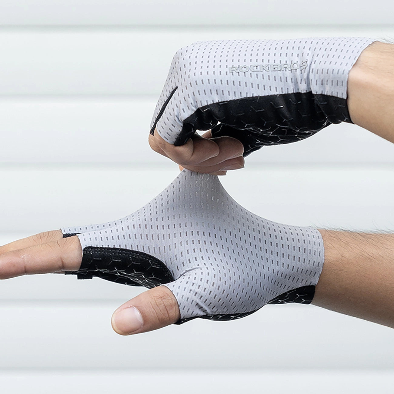 Rockbros Breathable Short Finger Cycling Gloves, Size: S - Gray_3