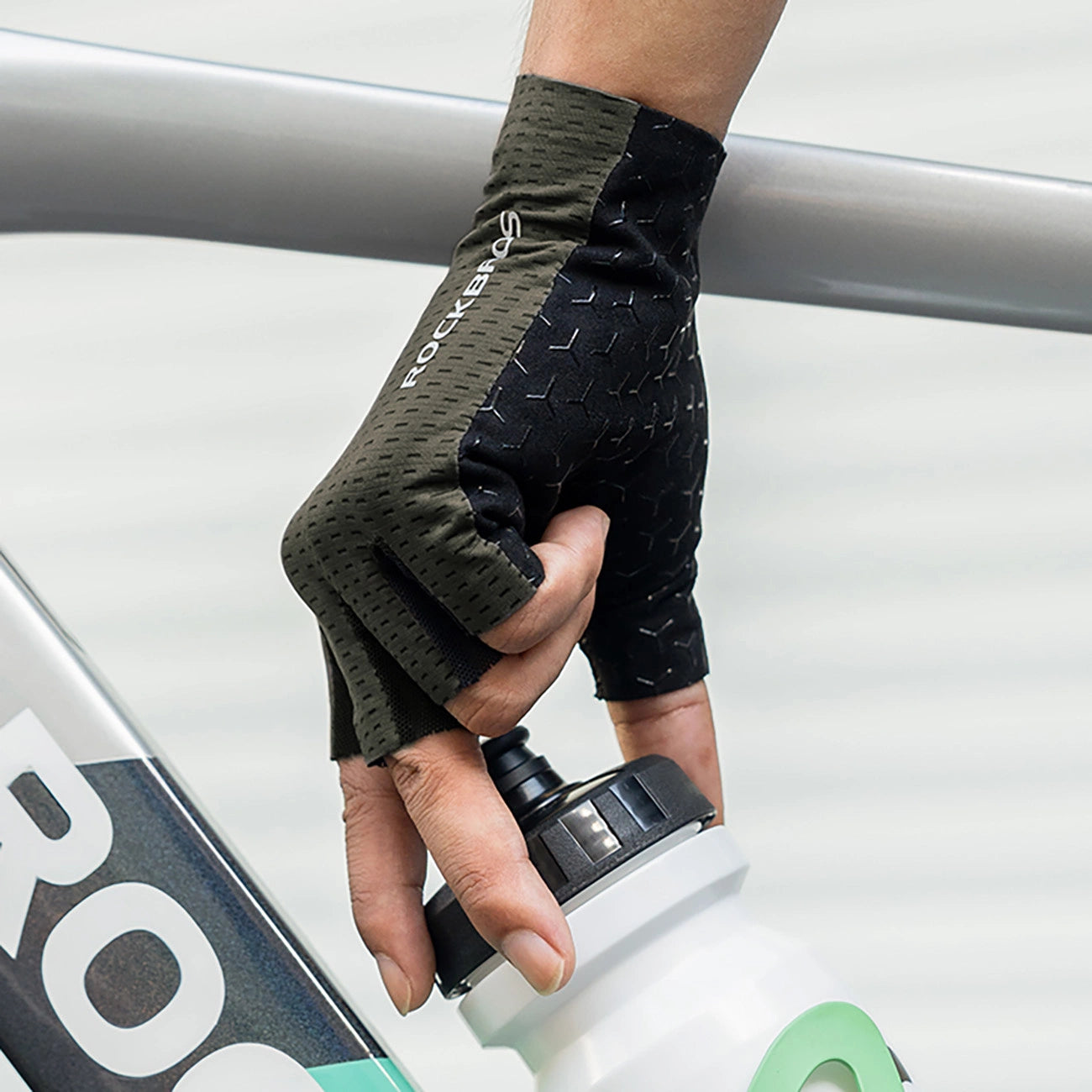 Rockbros Breathable Short Finger Cycling Gloves, Size: S - Gray_5