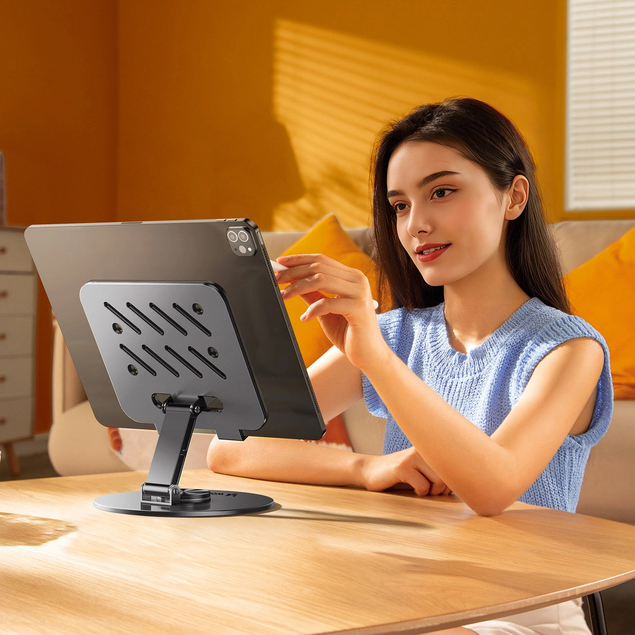 Wozinsky WRS-DSY84SS 360° Rotating Aluminum Tablet Stand - Gray_3