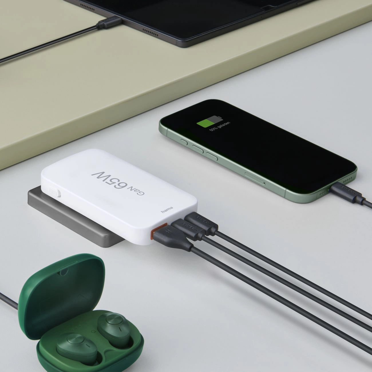 Hama GaN Charger 65W 2x USB-C 1x USB-A Foldable - White_11