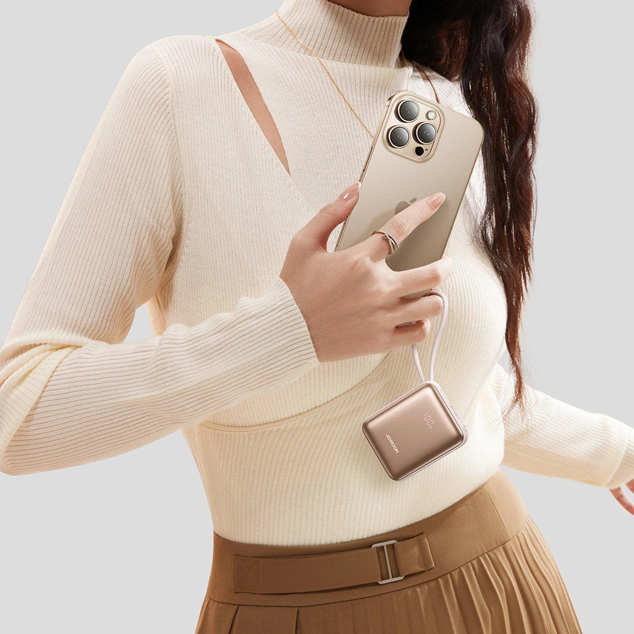 Joyroom JR-PBF27 22.5W 10000mAh Powerbank with Two Built-in Cables - Gold_2