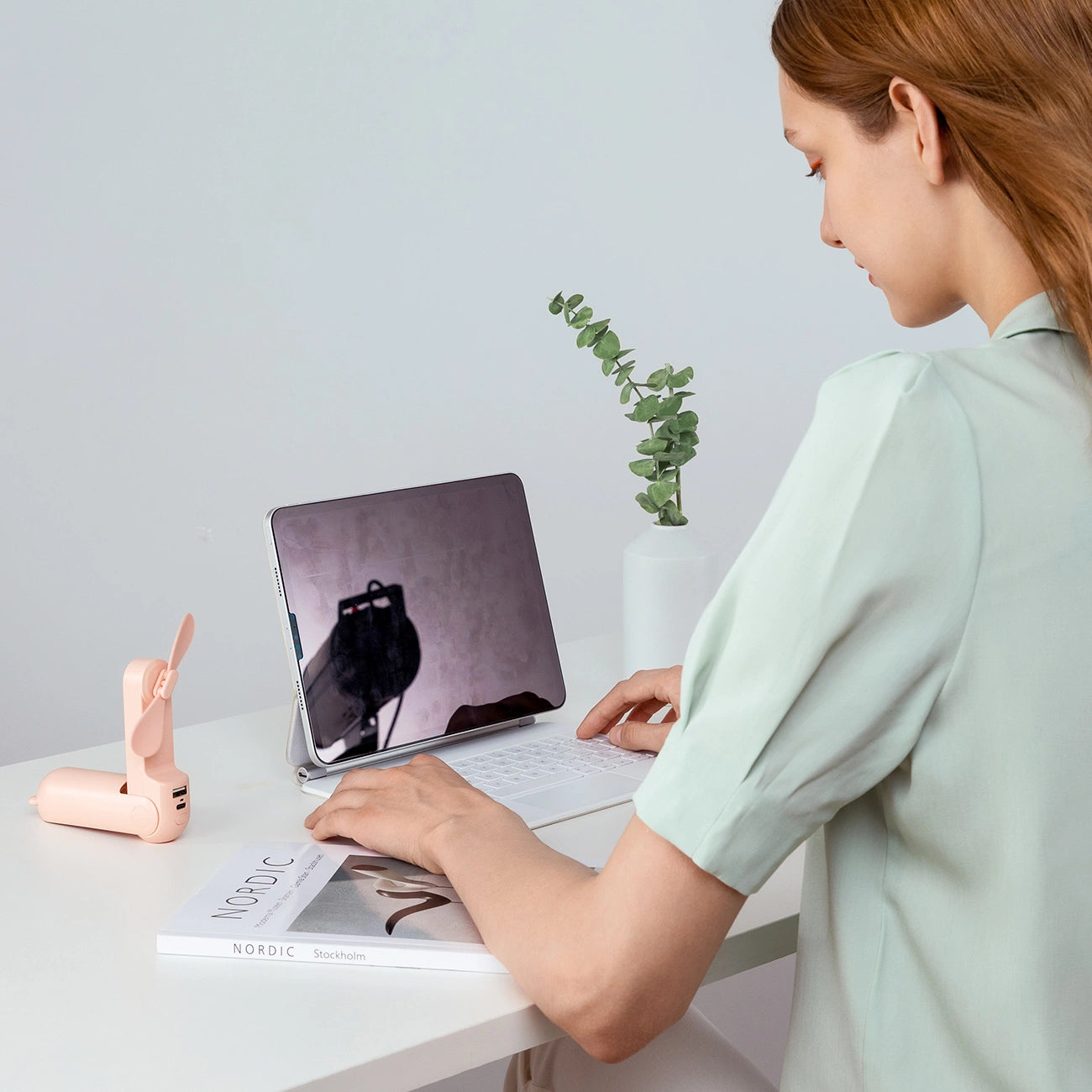 Jisulife Handheld Fan Life8 Mini Portable USB Fan with Power Bank and Flashlight - Pink_2