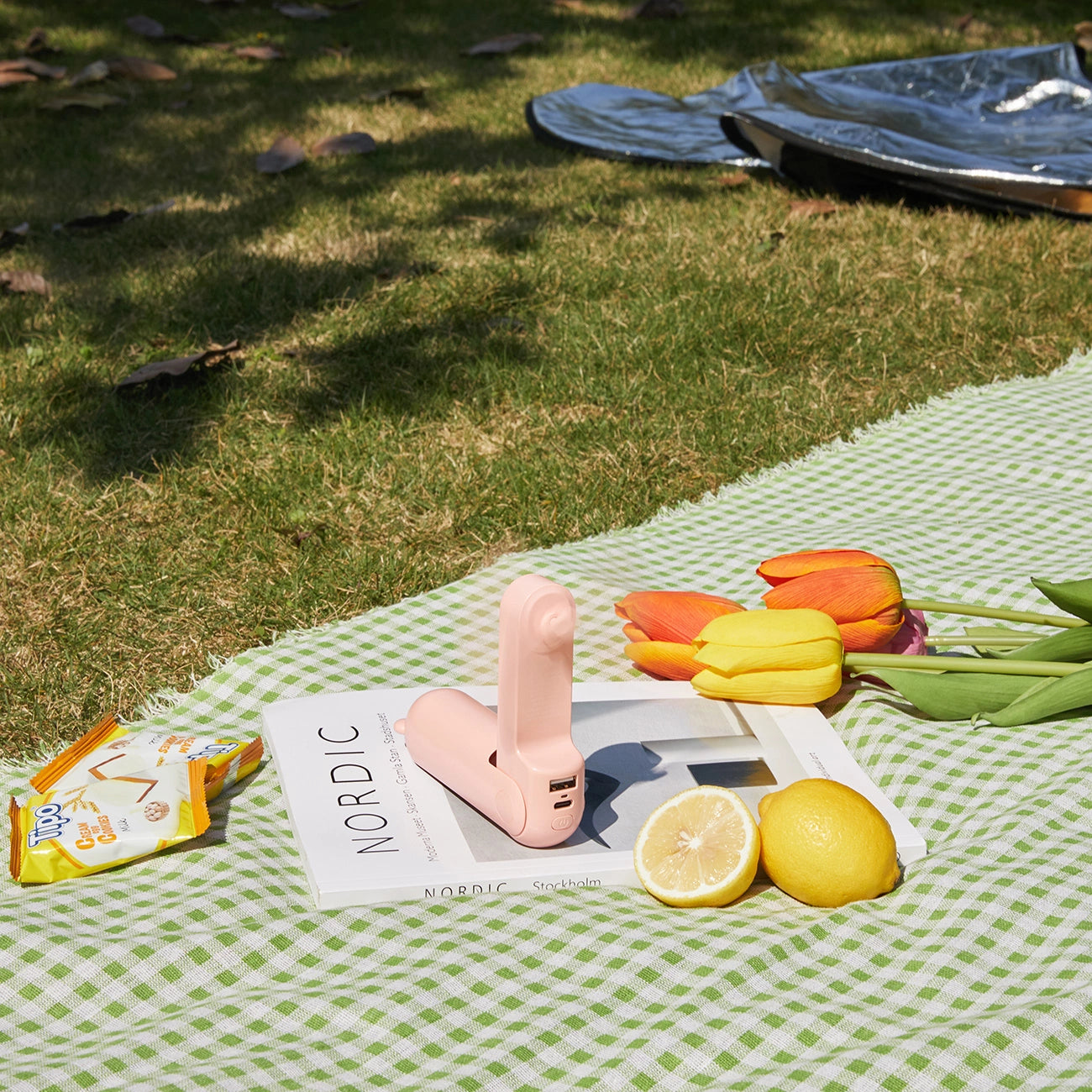 Jisulife Handheld Fan Life8 Mini Portable USB Fan with Power Bank and Flashlight - Pink_3