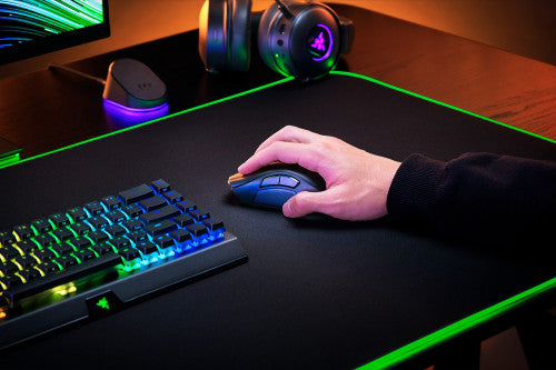Naga V2 Pro , Gaming-Maus_4