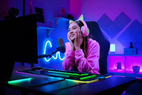 Razer Seiren V3 Chroma Mikrofon (RZ19-05060100-R3M1)_4
