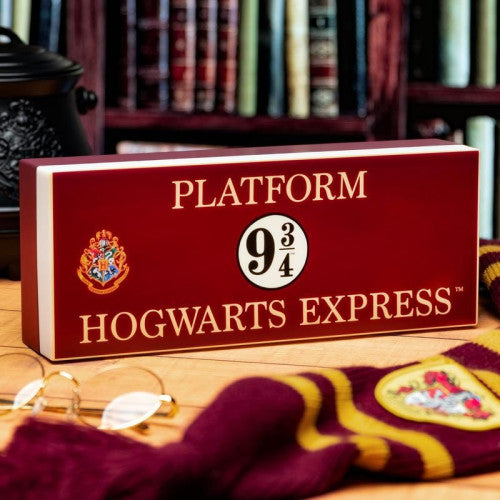 HOWGARTS EXPRESS LOGO LIGHT_4