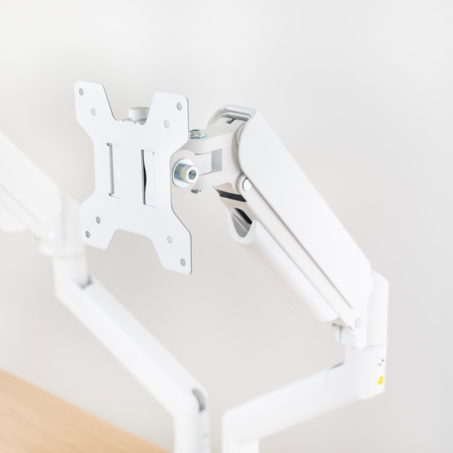TooQ DB1434TNR-W soporte para monitor 86,4 cm (34") Escritorio Blanco_3