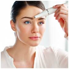 Depiladora Esfoliadora Facial SE810 BRAUN c/ escova de limpeza / Branca