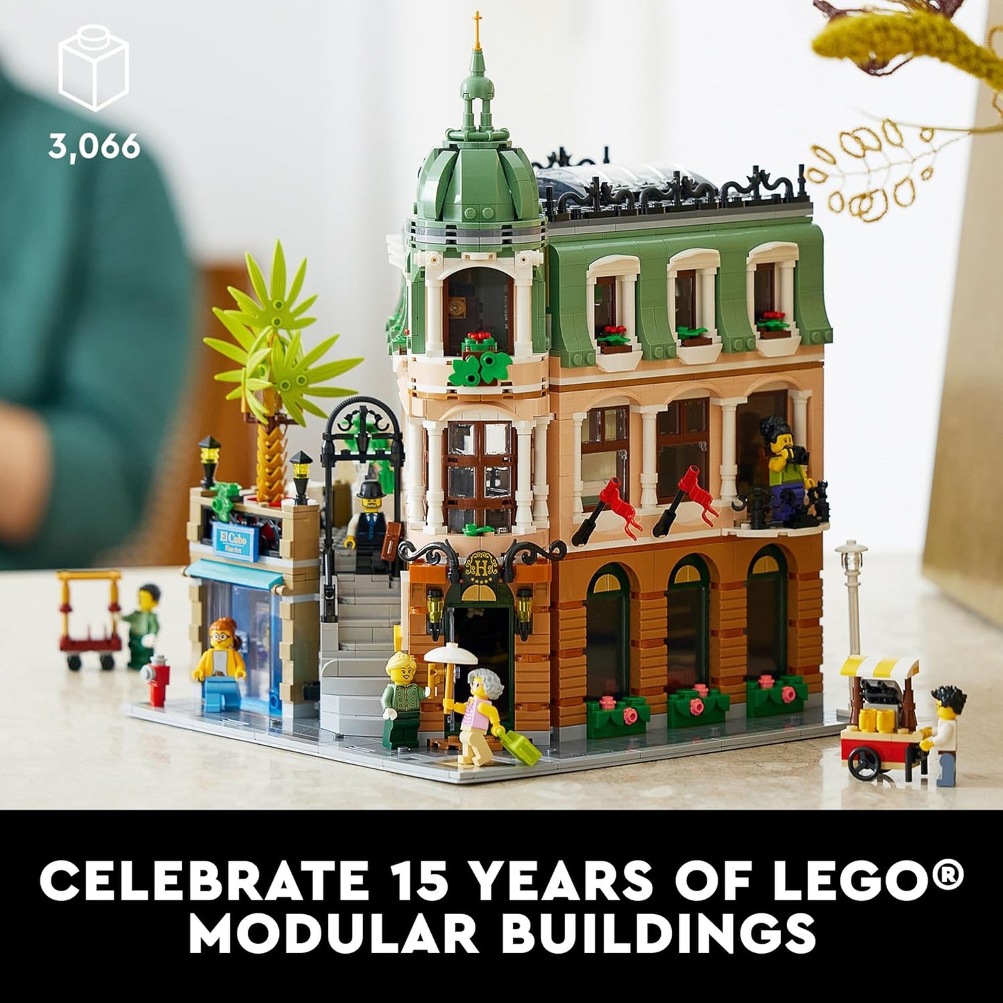 LEGO Creator Expert: Hotel Boutique | Idades 18+ |3066 Peças | Item 10297