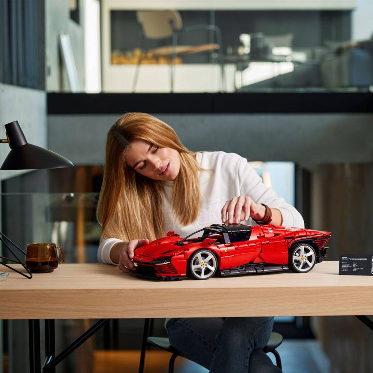 LEGO Technic: Ferrari Daytona SP3 | Idades 18+ | 3778 Peças | Item 42143