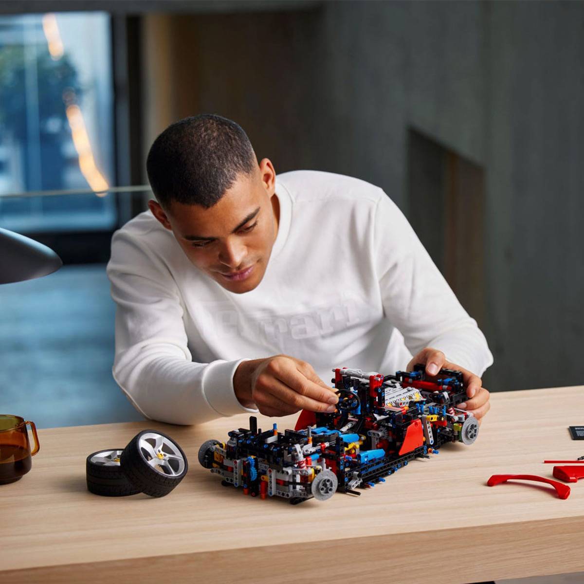 LEGO Technic: Ferrari Daytona SP3 | Idades 18+ | 3778 Peças | Item 42143