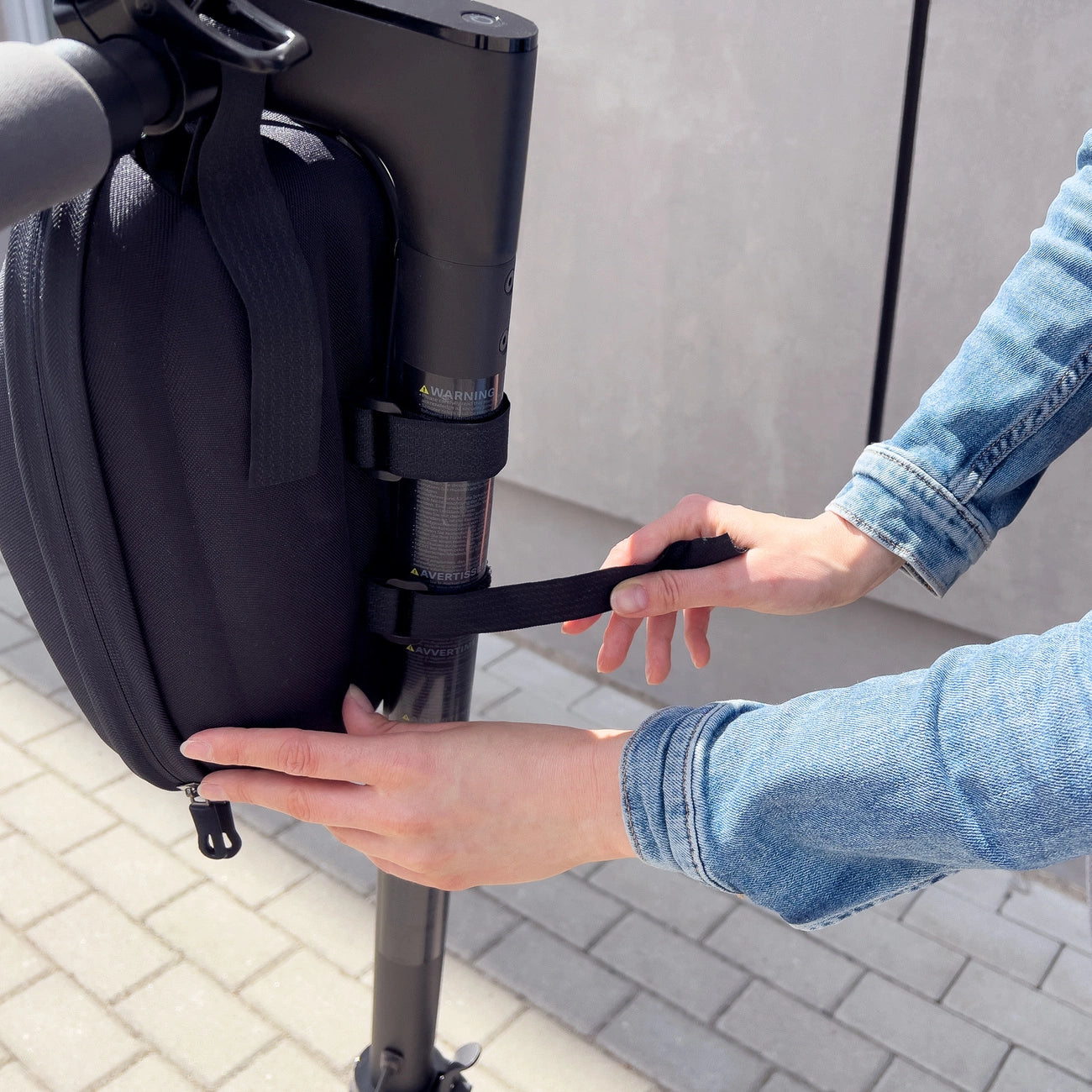 Wozinsky waterproof scooter bar bag scooter bag 4l black (WSB1BK)_6