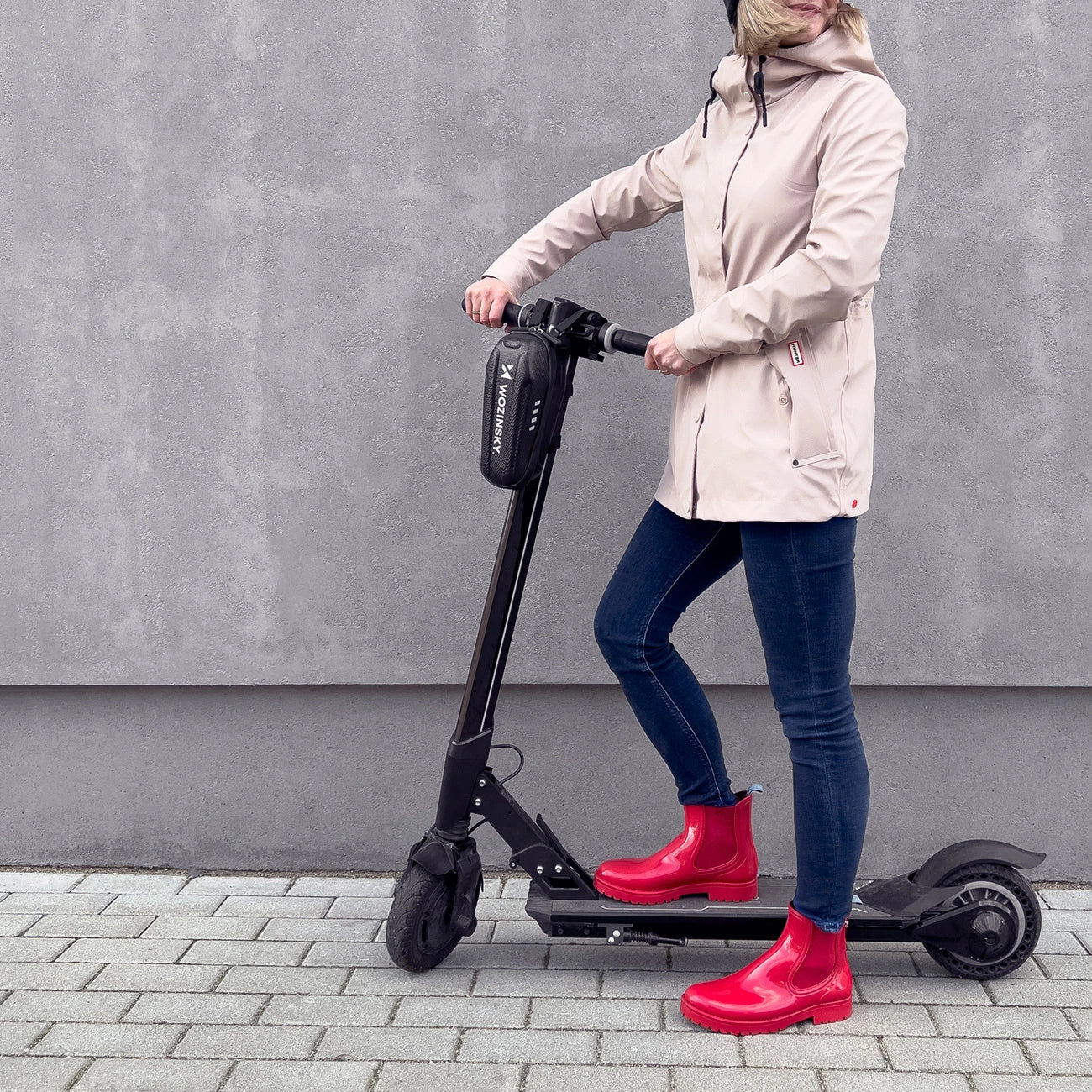 Wozinsky waterproof scooter handlebar bag 2l handlebar bag black (WSB3BK)_9