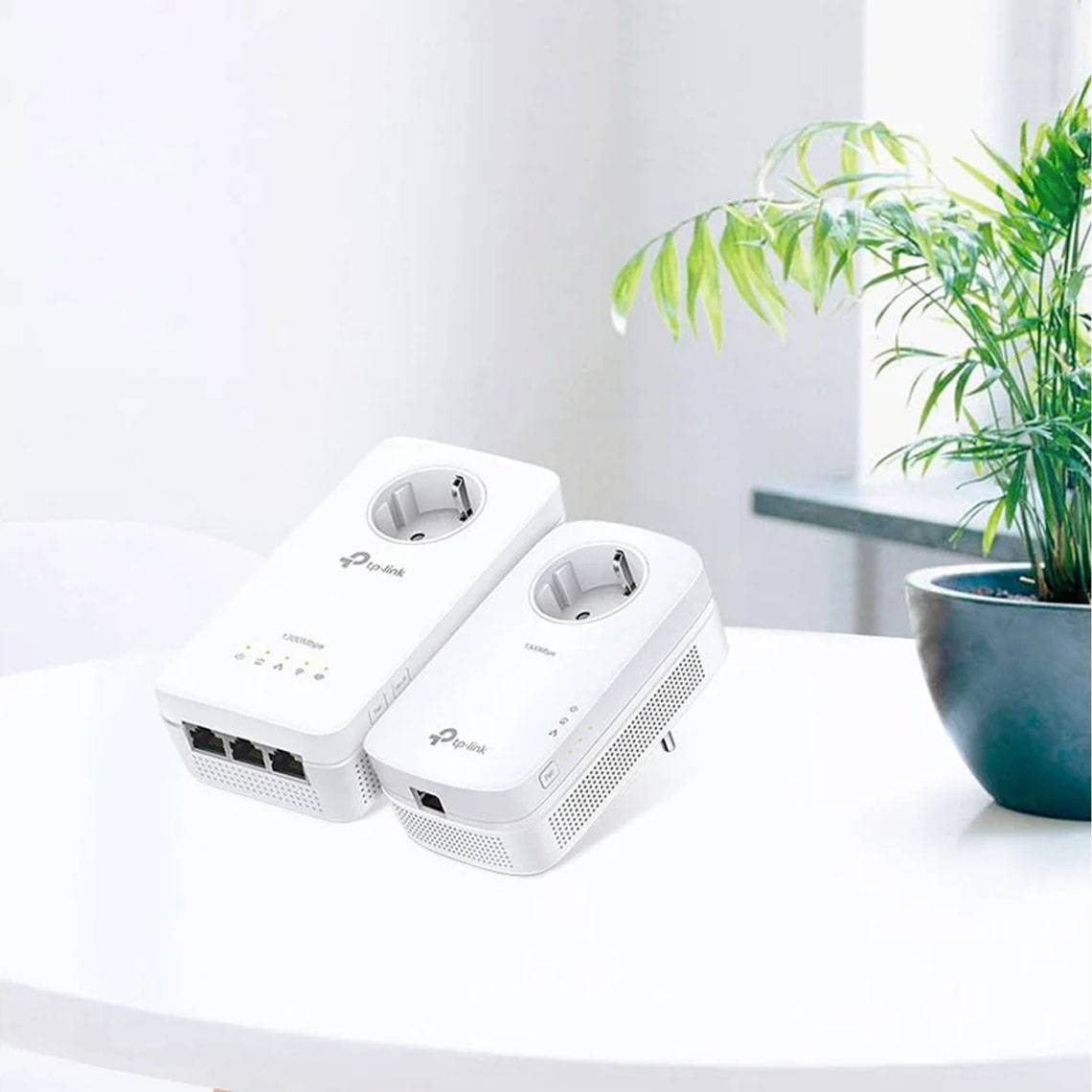 Powerline TP-Link TL-WPA8631P KIT AV1300 HomePlug AV2 Gigabit Passthrough AC1200 Dual-Band Wi-Fi Kit