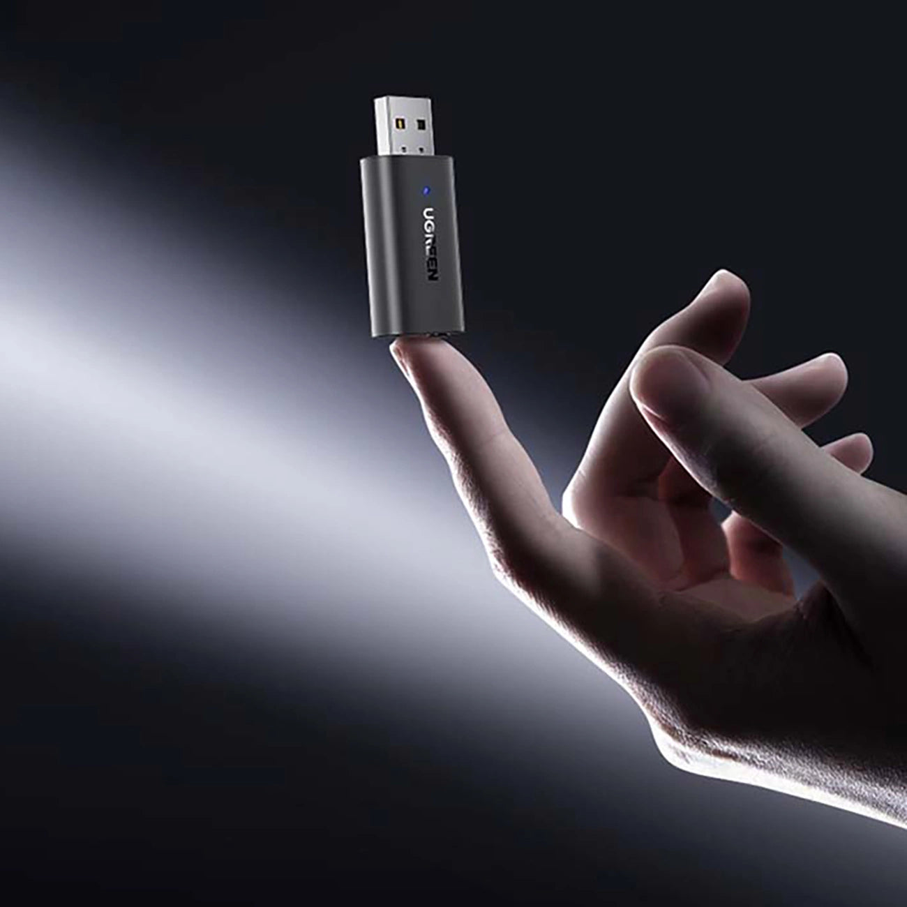 Ugreen Transmitter Bluetooth 5.1 Transmitter / Receiver Wireless Audio Adapter 3.5mm Mini Jack Black (CM523 60300)_3