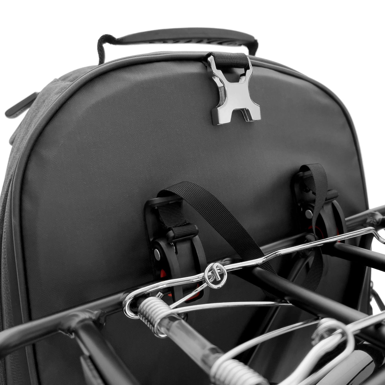 Wozinsky bicycle luggage carrier bicycle backpack with a frame 2in1 30l black (WBB33BK)_9