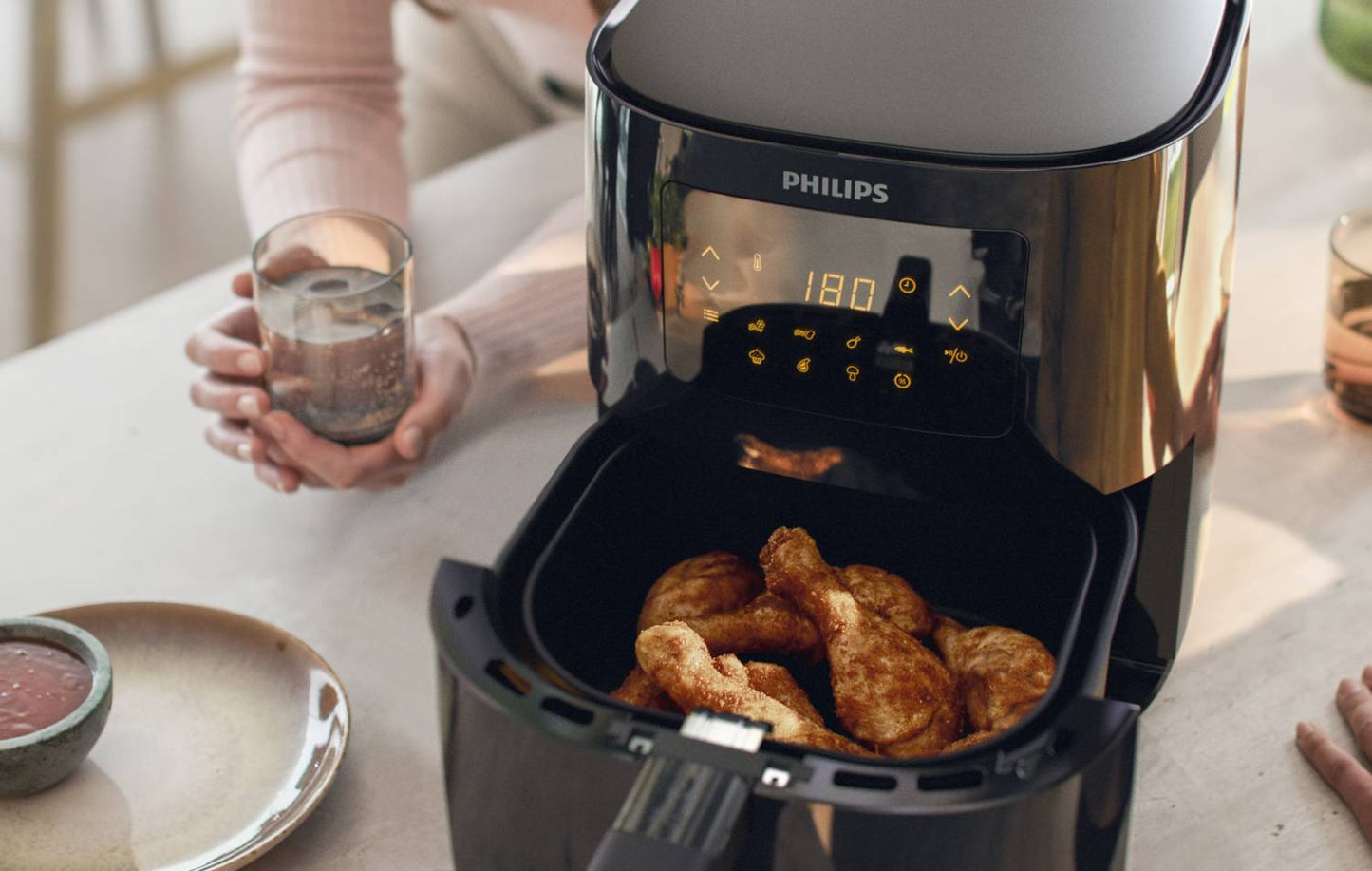 Fritadeira Air Fryer (Sem Óleo) Philips 3000 Series 4.1L 1400W Preta