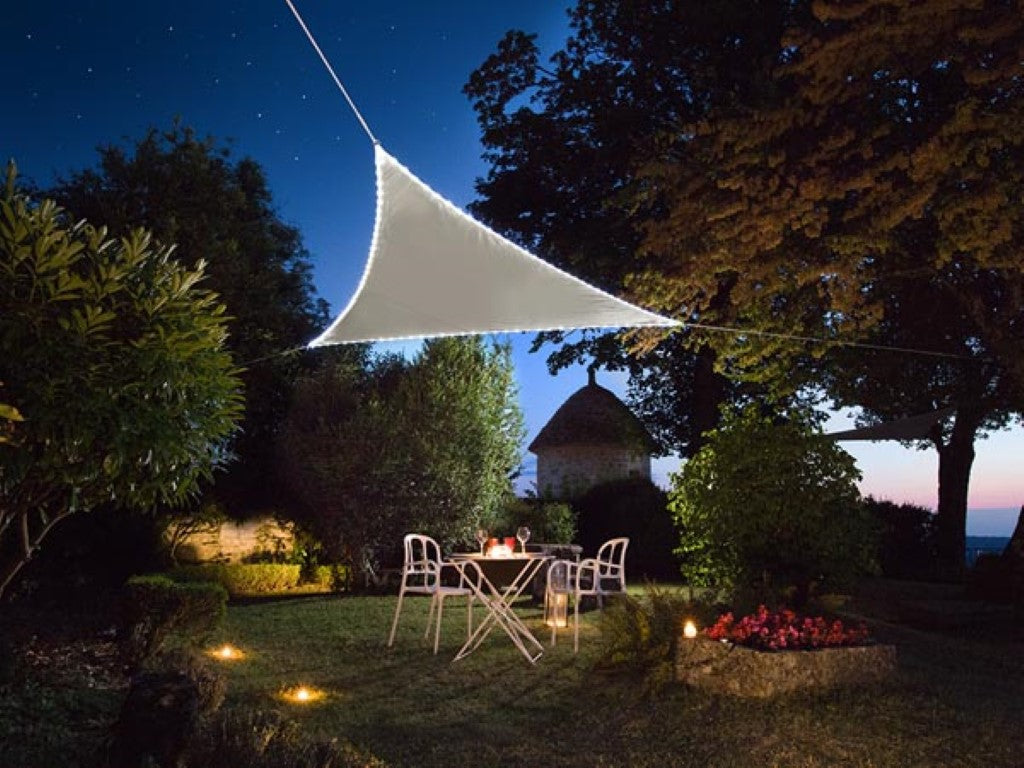 TOLDO VELA COM REBORDO LED - TRIÂNGULO - 3.6 x 3.6 x 3.6 m - TOUPEIRA_0