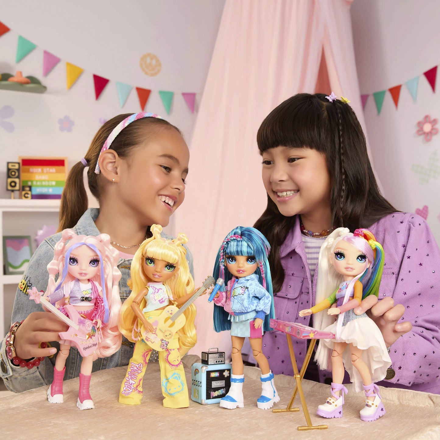 Boneca MGA Rainbow High Jr High Rock Band Skyler 23cm 4+