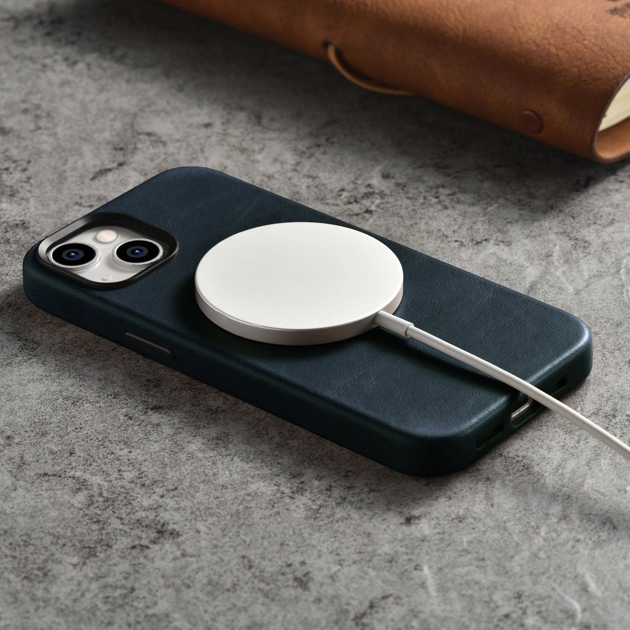 iCarer Oil Wax Premium Leather Case iPhone 14 Plus Magnetic Leather Case with MagSafe Dark Blue (WMI14220703-BU)_14