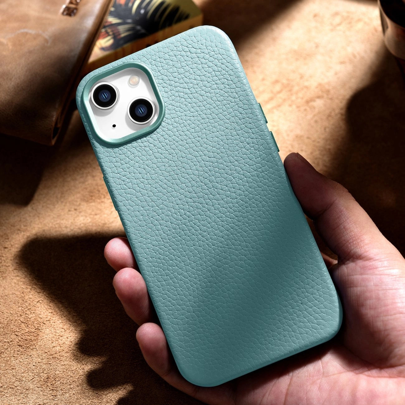 iCarer Litchi Premium Leather Case iPhone 14 Plus Magnetic Leather Case with MagSafe Green (WMI14220711-GN)_16