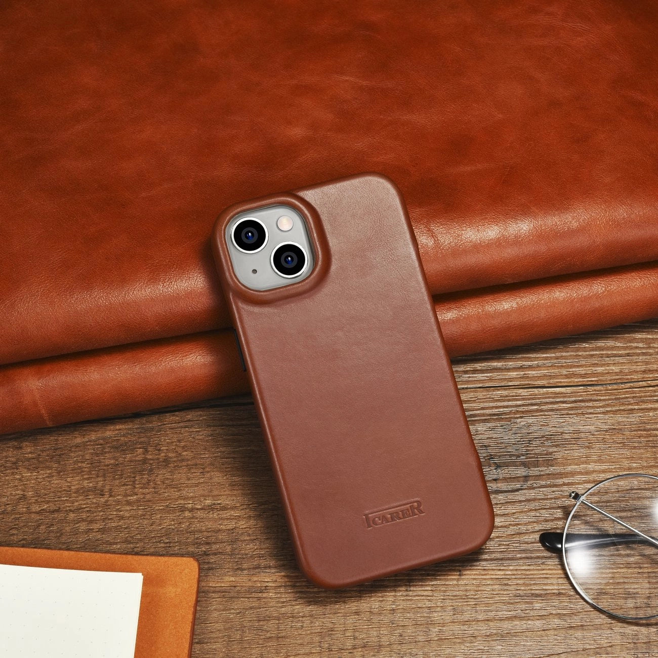 iCarer CE Oil Wax Premium Leather Folio Case iPhone 14 Plus magnetic flip case MagSafe brown (AKI14220707-BN)_24