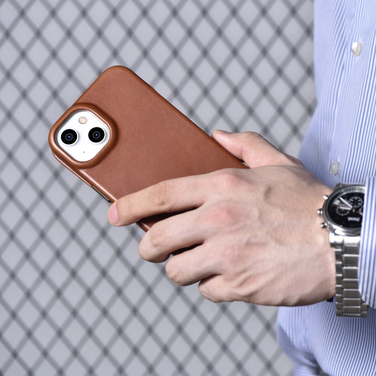 iCarer CE Oil Wax Premium Leather Folio Case iPhone 14 Plus magnetic flip case MagSafe brown (AKI14220707-BN)_33