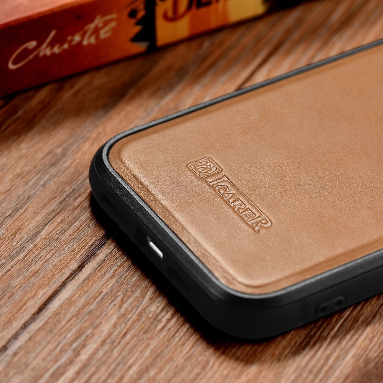 iCarer Leather Oil Wax case covered with natural leather for iPhone 14 Plus brown (WMI14220719-TN)_12