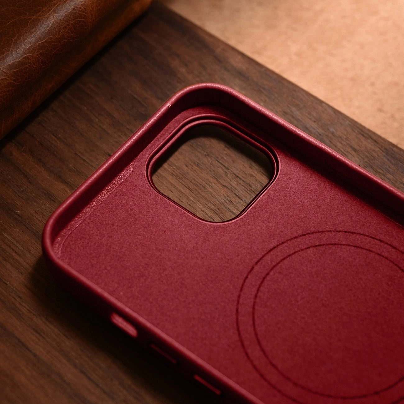 iCarer Case Leather case cover made of natural leather for iPhone 14 Plus red (compatible with MagSafe)_18