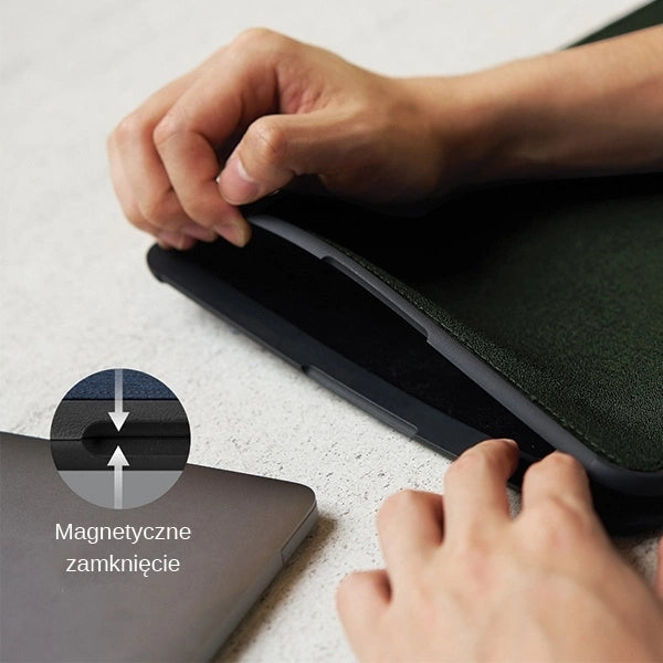 Uniq Dfender cover for a 16" laptop - gray_3