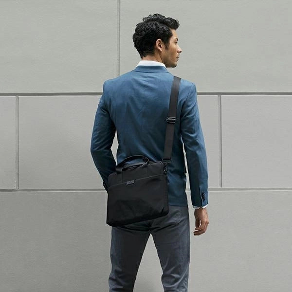 Uniq Stockholm bag for a 16" laptop - blue_9