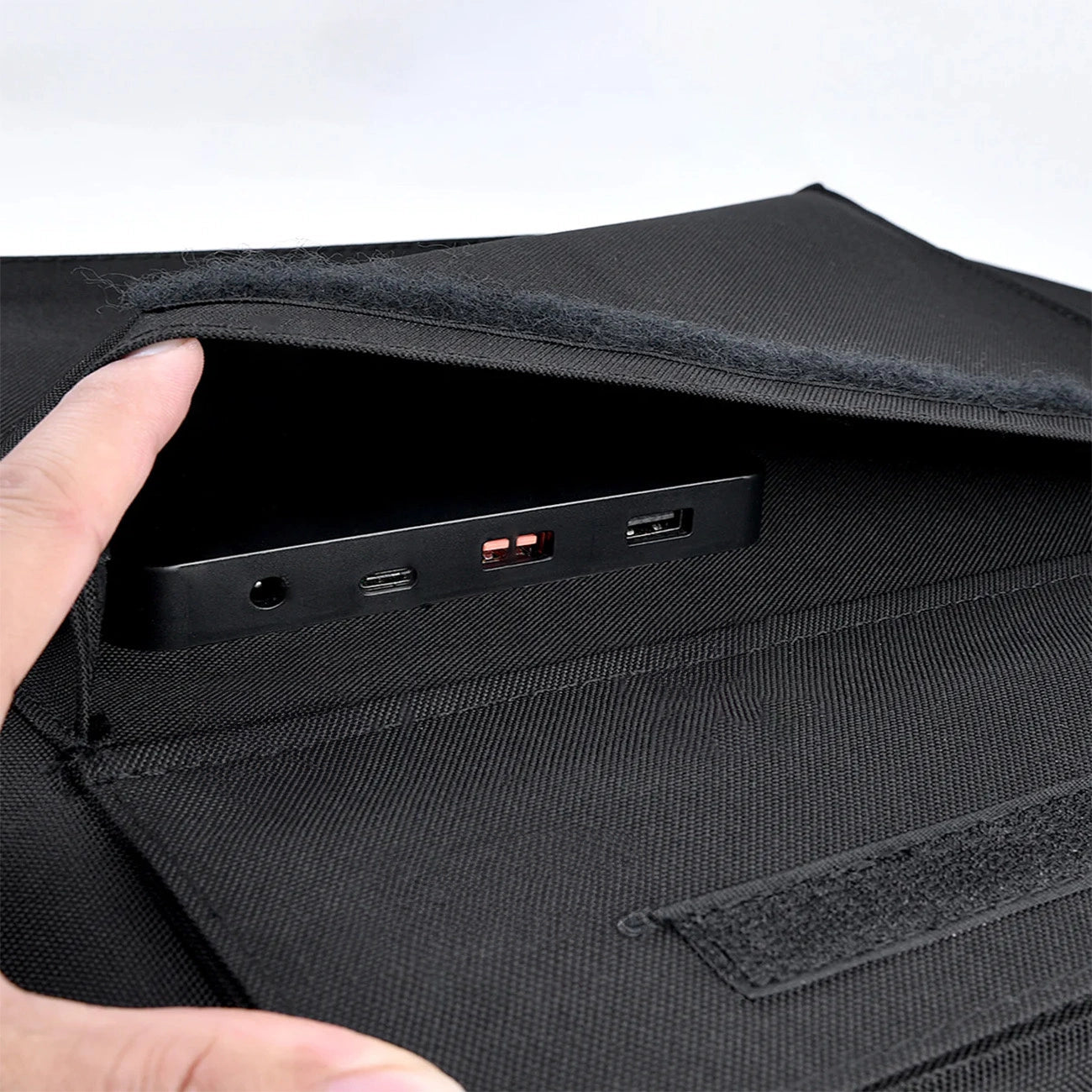 Choetech SC009-V2 solar foldable charger 100W USB-C / 2x USB-A PD QC - black_12