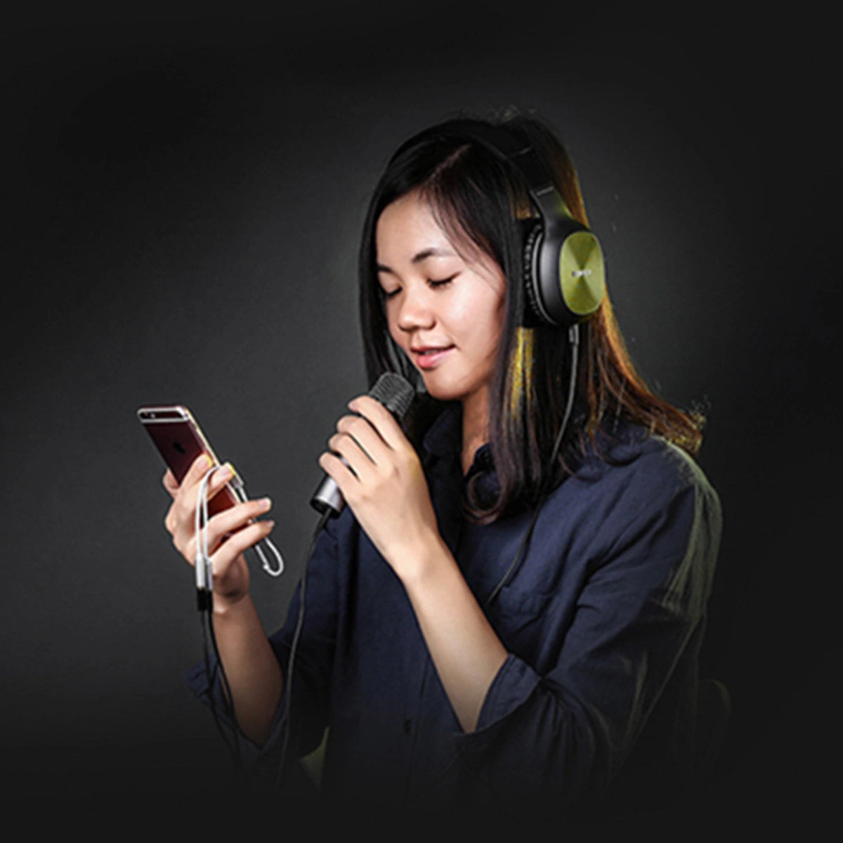 Ugreen cable cable headphone splitter mini jack 3.5 mm - 2 x mini jack 3.5 mm (microphone + stereo output) black (AV141)_4