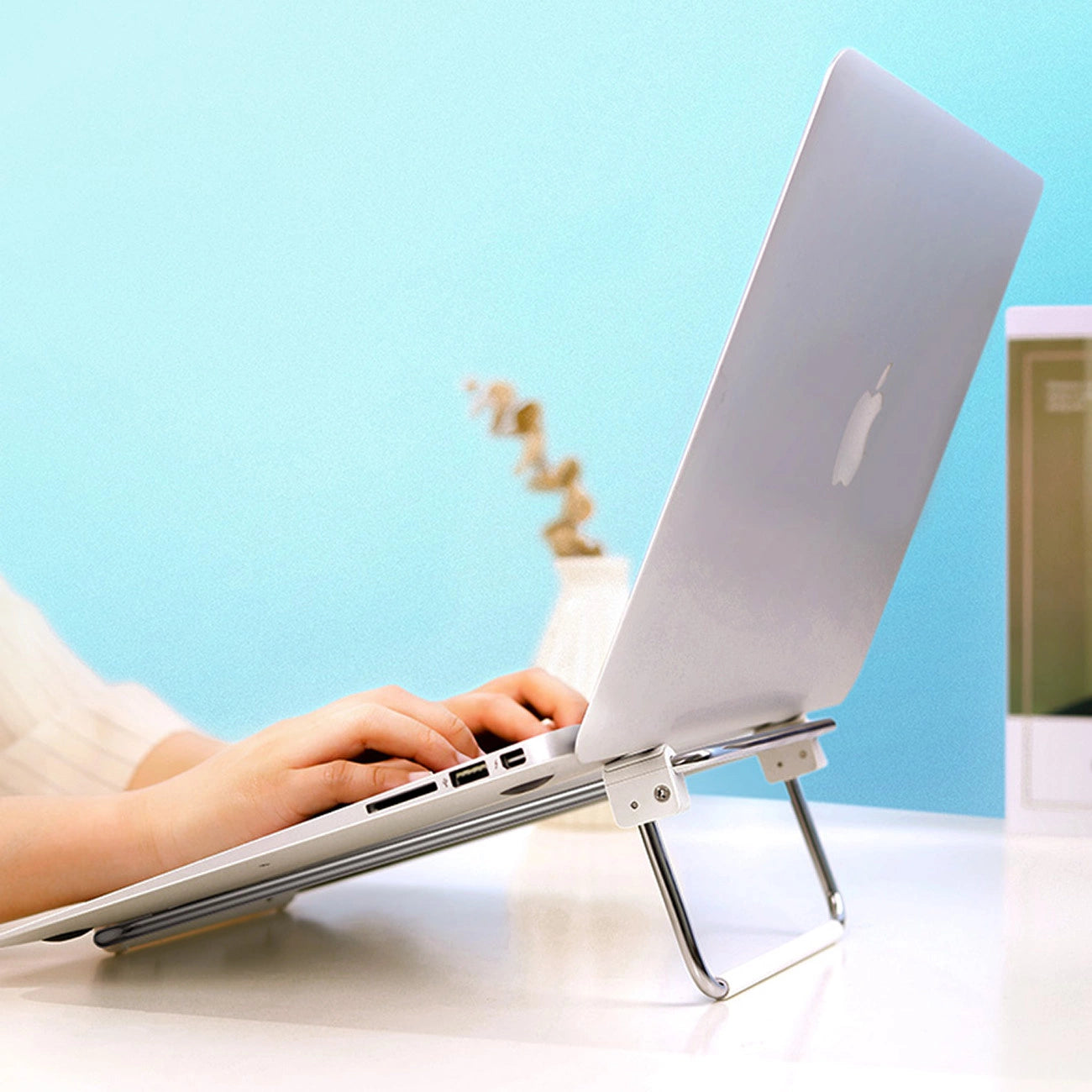 Ugreen adjustable stand laptop stand silver (LP230)_5
