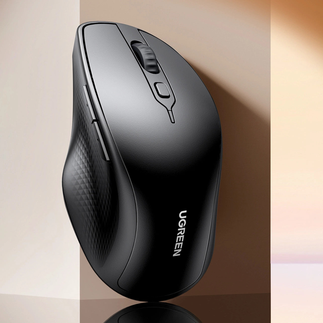 Ugreen ergonomic wireless computer mouse black (MU101)_1