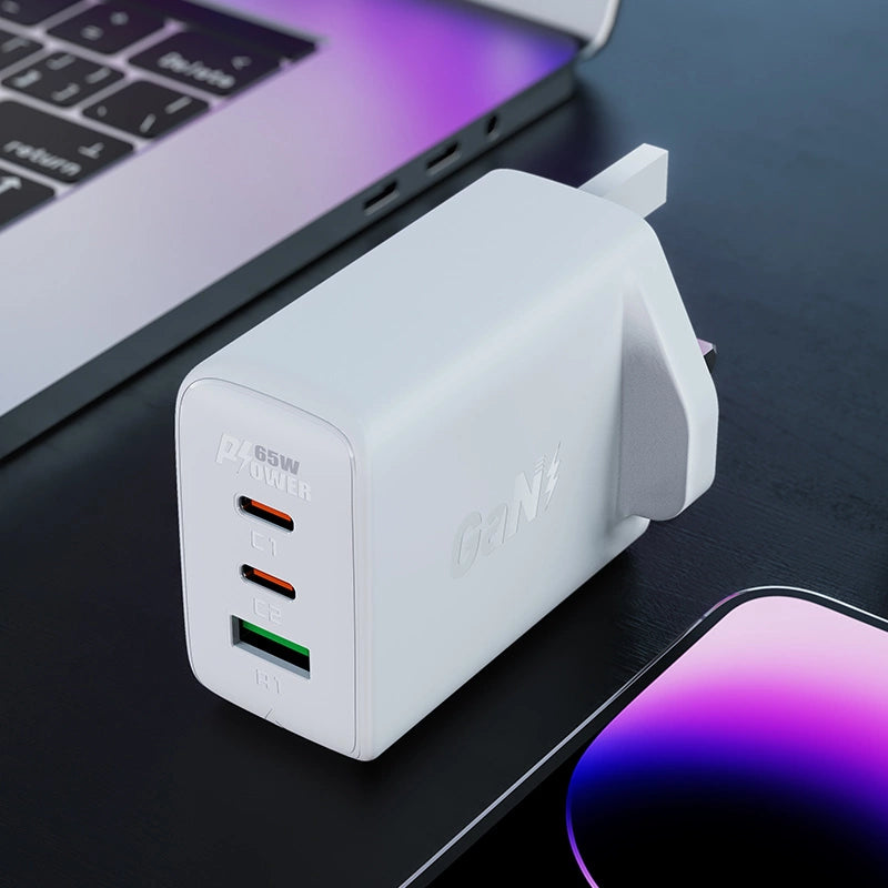 Acefast charger GaN 65W 3 ports (1xUSB, 2xUSB C PD) UK plug white (A44)_6