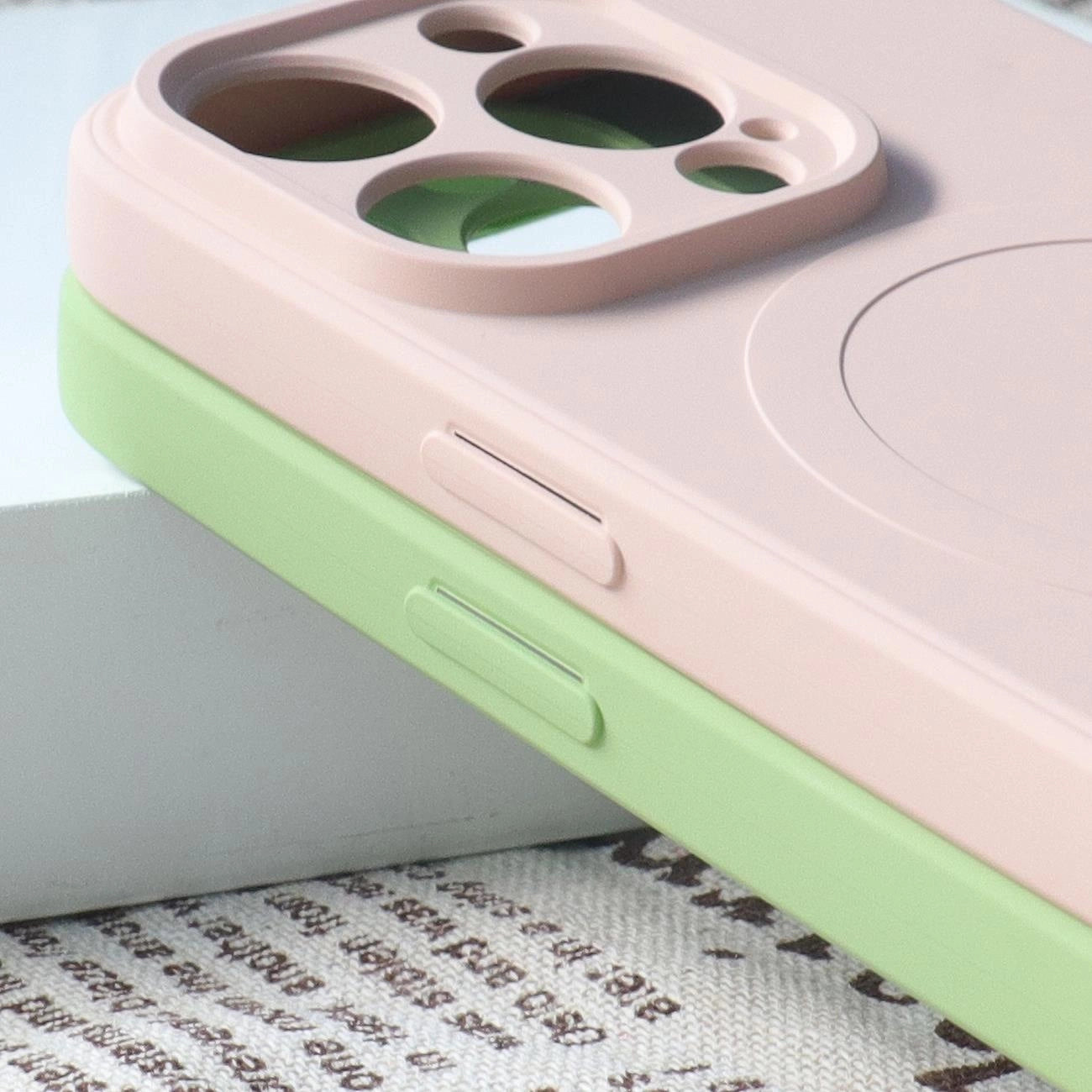 MagSafe compatible silicone case for iPhone 15 Silicone Case - pink_5