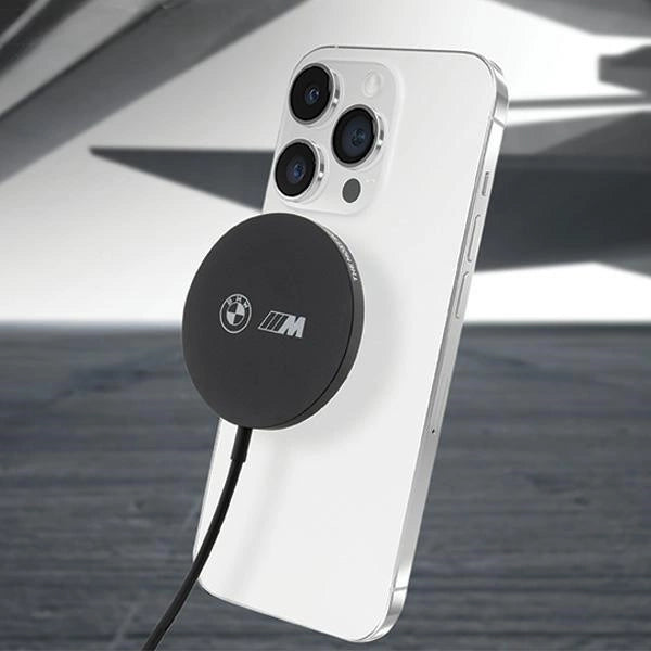 BMW M Edition 15W inductive charger with MagSafe - black_3