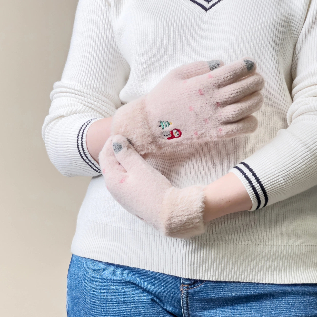 Women's winter telephone gloves with a snowman and a Christmas tree - beige_2
