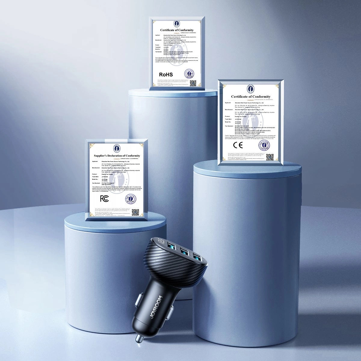 Joyroom JR-CCD03 3.4A car charger with 3x USB-A display - black_14