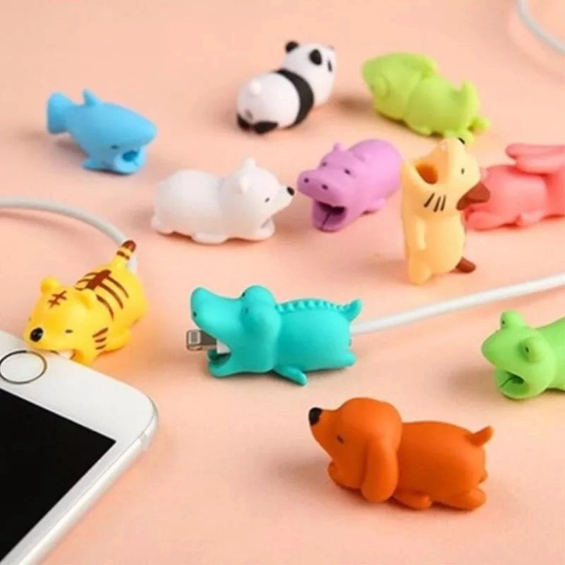 Panda-shaped phone cable cover_3