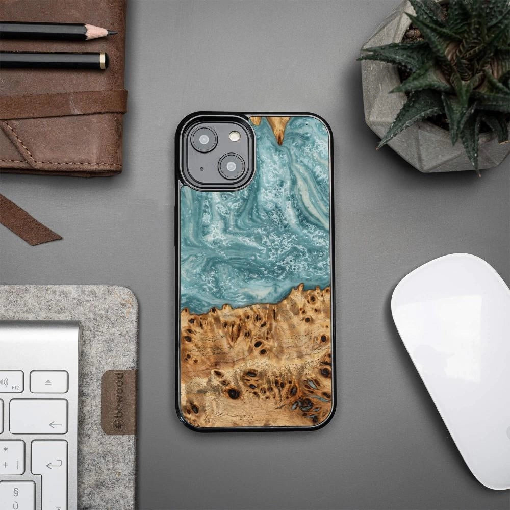 Wood and resin case for iPhone 15 Plus Bewood Unique Uranus - blue and white_1